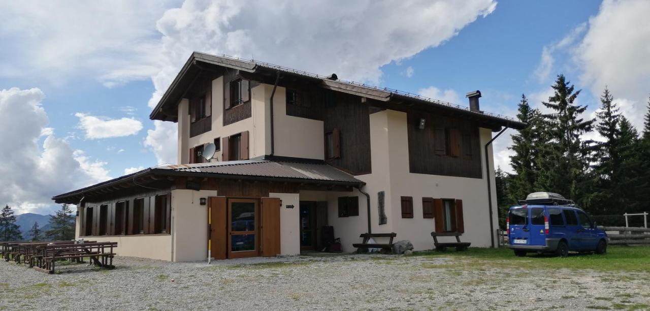 Rifugio Garibaldi LEDRO Exterior photo